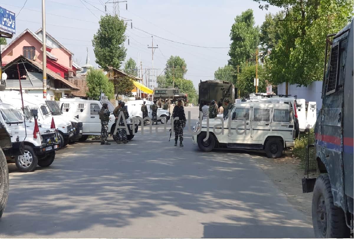 Sopore Terror Attack, story of three years old child, Militants attack on CRPF party at model Town Sopore