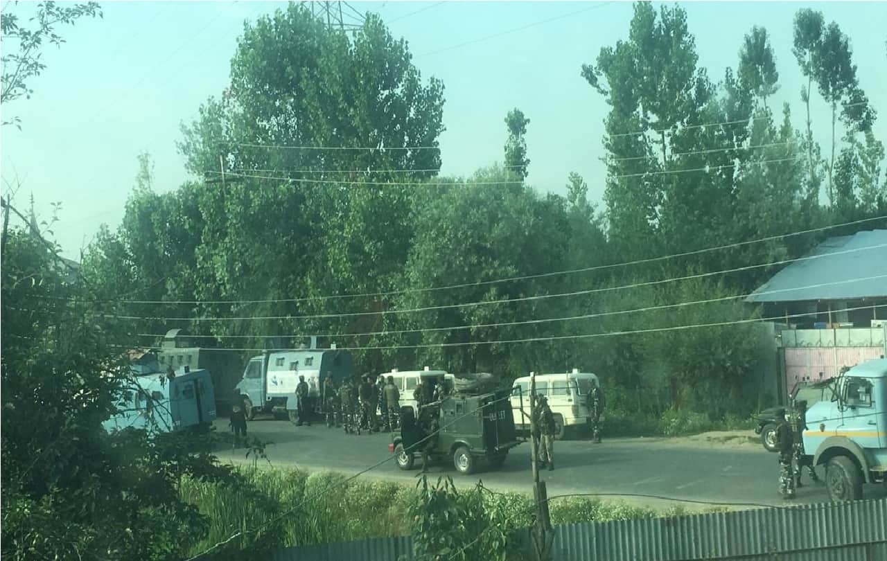 Sopore Terror Attack, story of three years old child, Militants attack on CRPF party at model Town Sopore