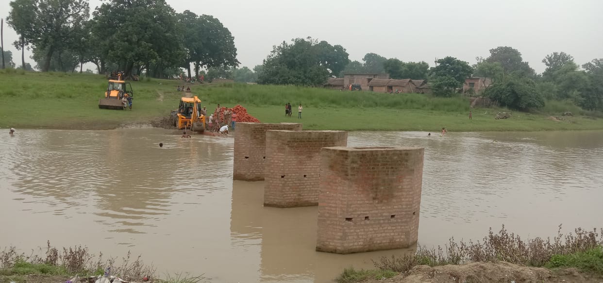 Administration demolishes the culvert being built on the Maggi River