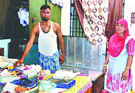 Robbery of five lakhs in the house of corporation contractor in CB Ganj area