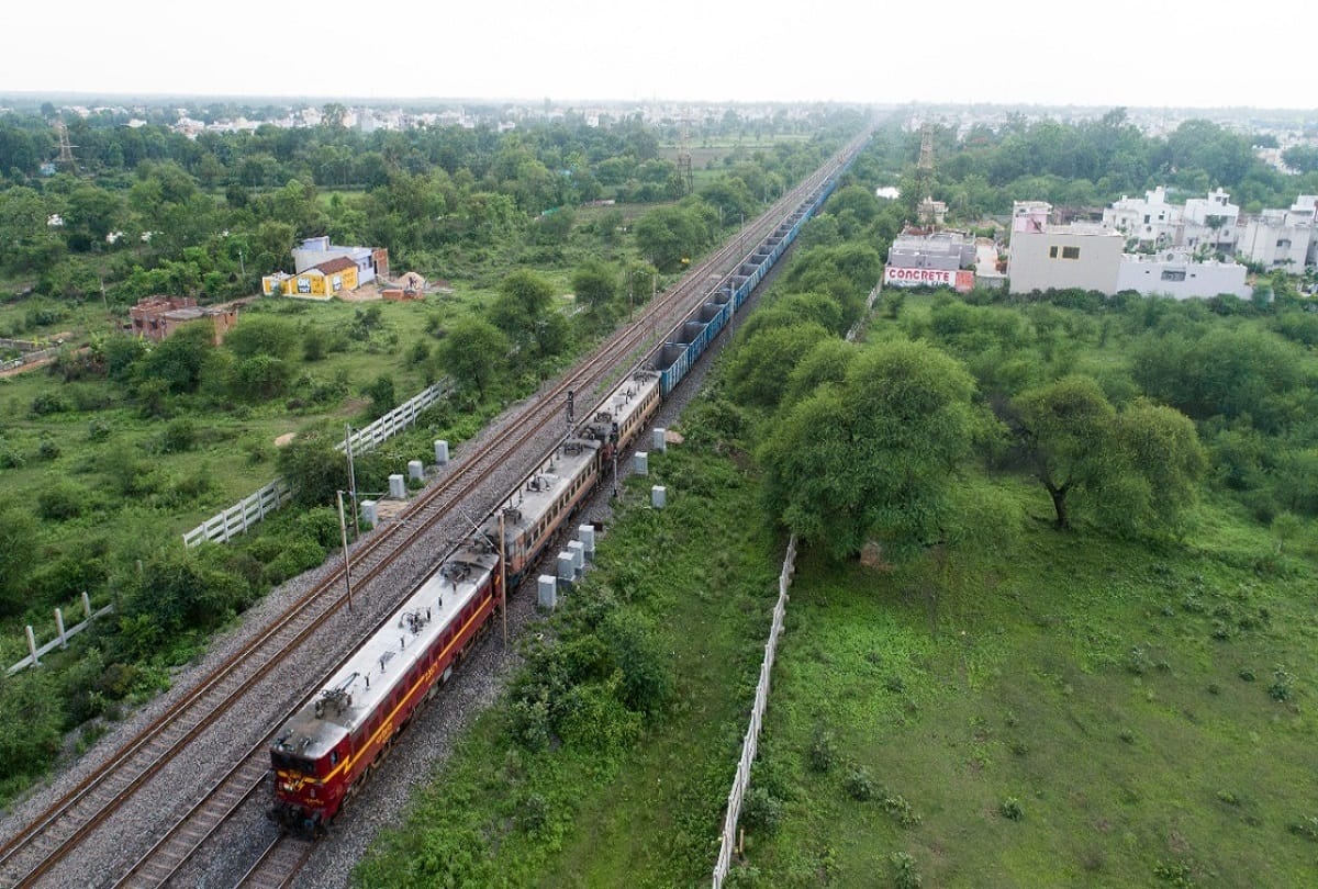 after Super Anaconda freight train Railways run 2.8 km Sheshnag freight train