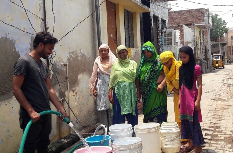 water, crisis, no suply, problem, mathura