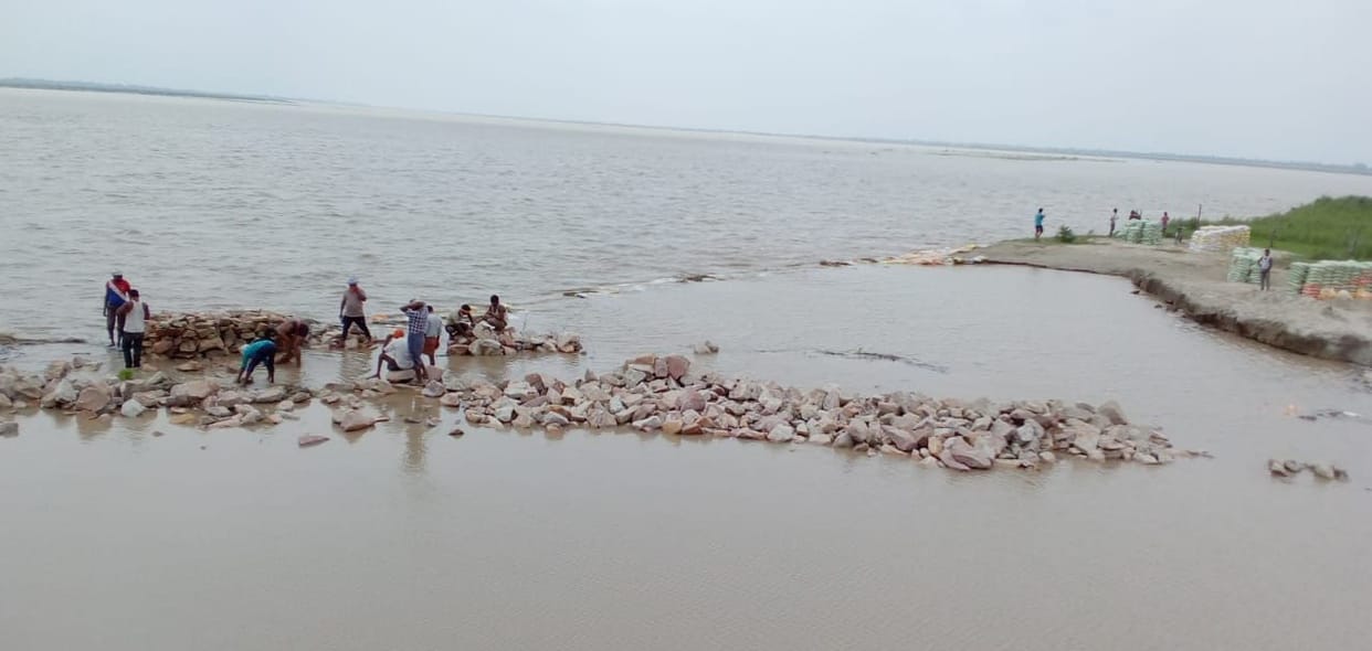Struggle to save Elgin-Charsari dam