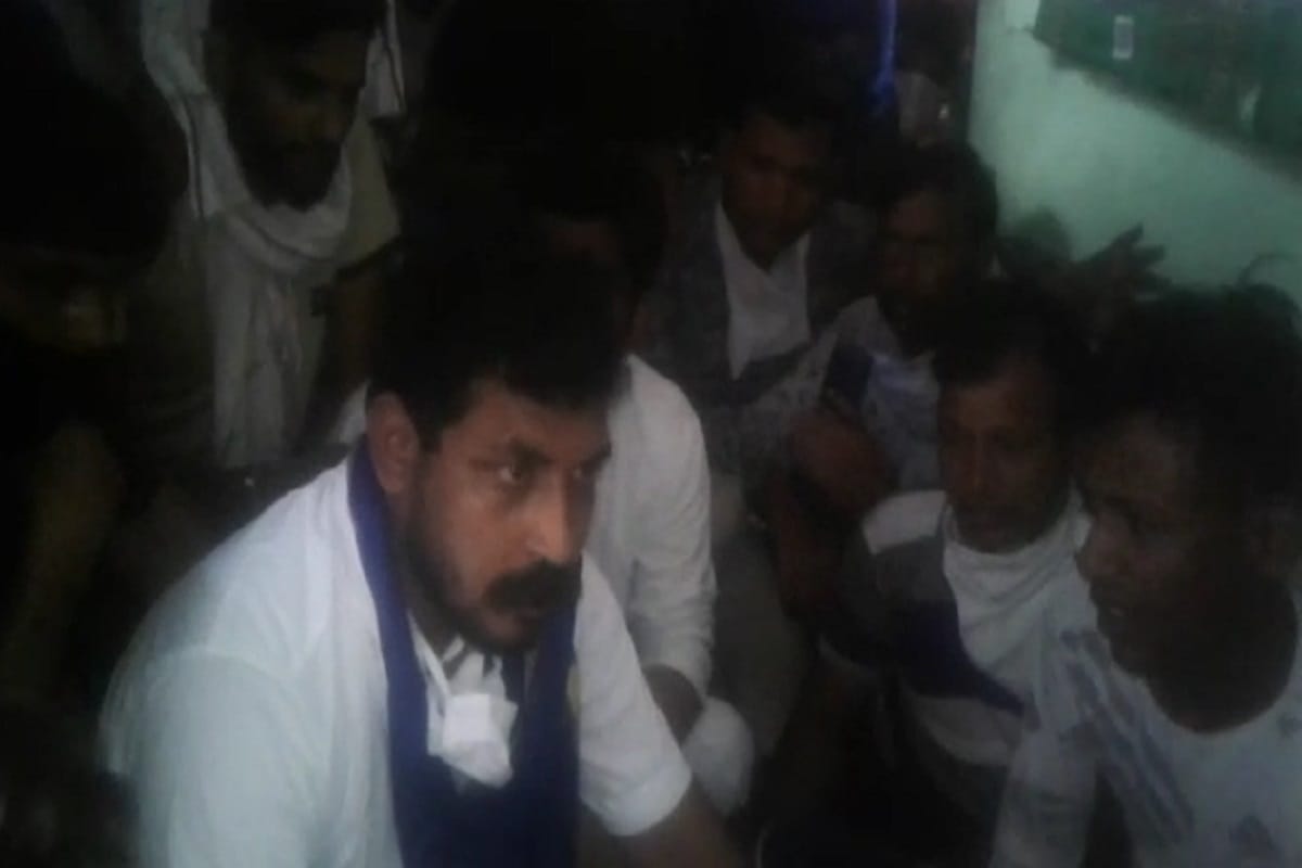 Bhima Army chief Chandra Shekhar reached in Meerut and social distancing was violated