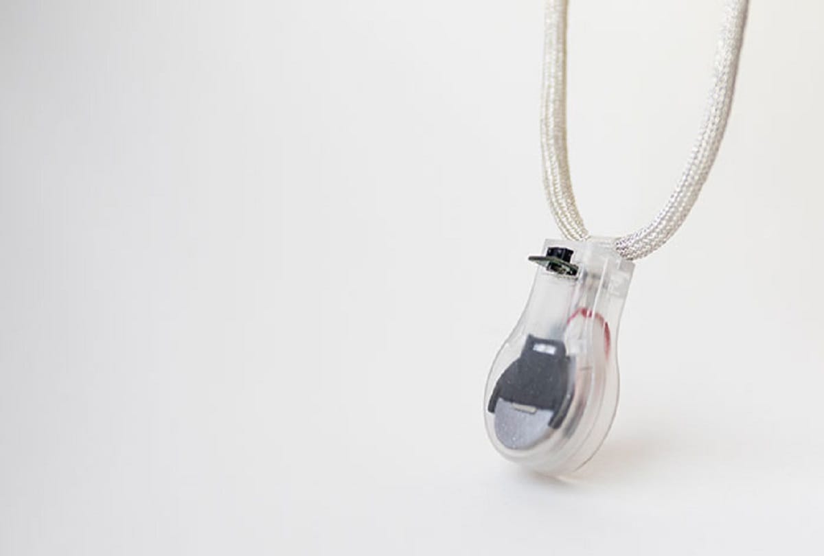 Corona Virus NASA develops a pulse pendant that reminds you not to touch your face