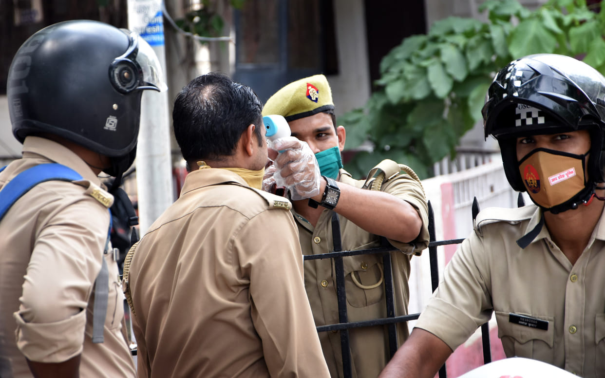 CoronaVirus in Prayagraj News: 10 more including six people from two families came under the grip of Corona