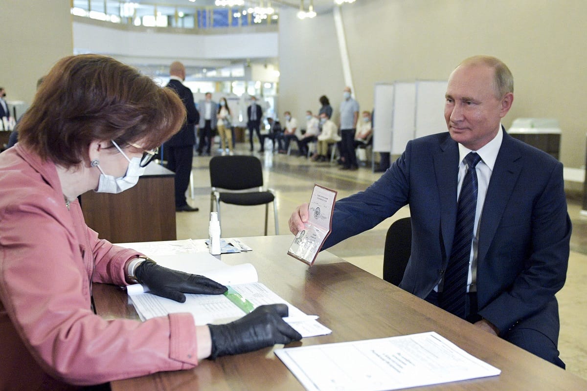 Russia wants to reduce its dependence on the dollar, dollar cuts from its foreign exchange reserves
