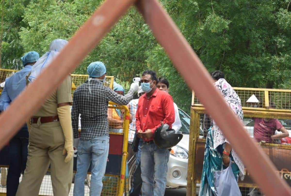 Agra Court Open After Lockdown Advocates Reached