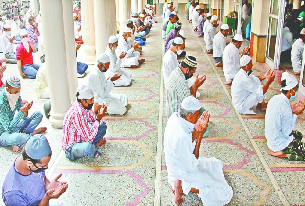 only 50 people will offer namaz in masjid advisory issued on bakrid 2021
