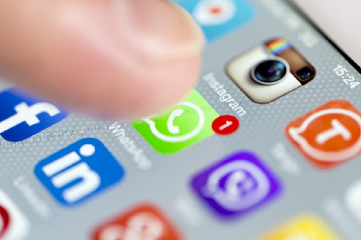 Now You can also invest through WhatsApp in mutual funds many fund houses providing service