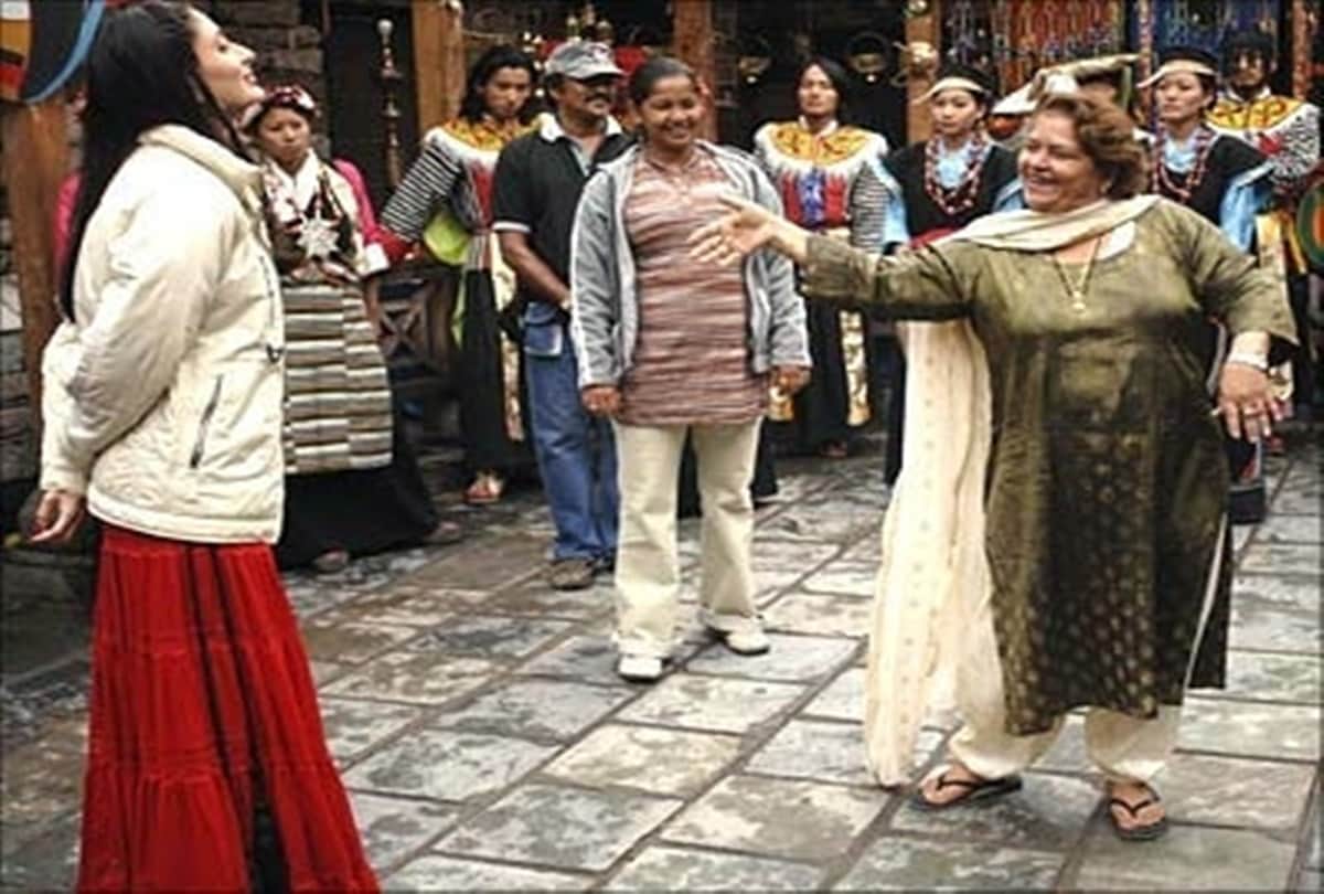 Kareena Kapoor Khan Heartfelt Tribute To Legendary Choreographer Saroj Khan