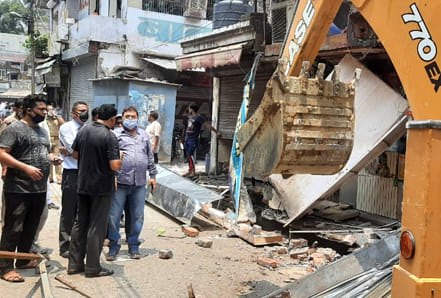 Encroachment removed by the corporation despite opposition