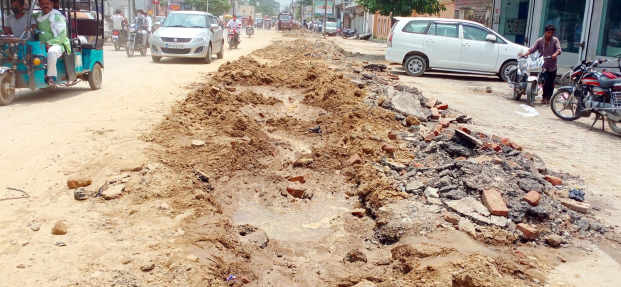 Roads left for drinking water line, will be fatal in rain