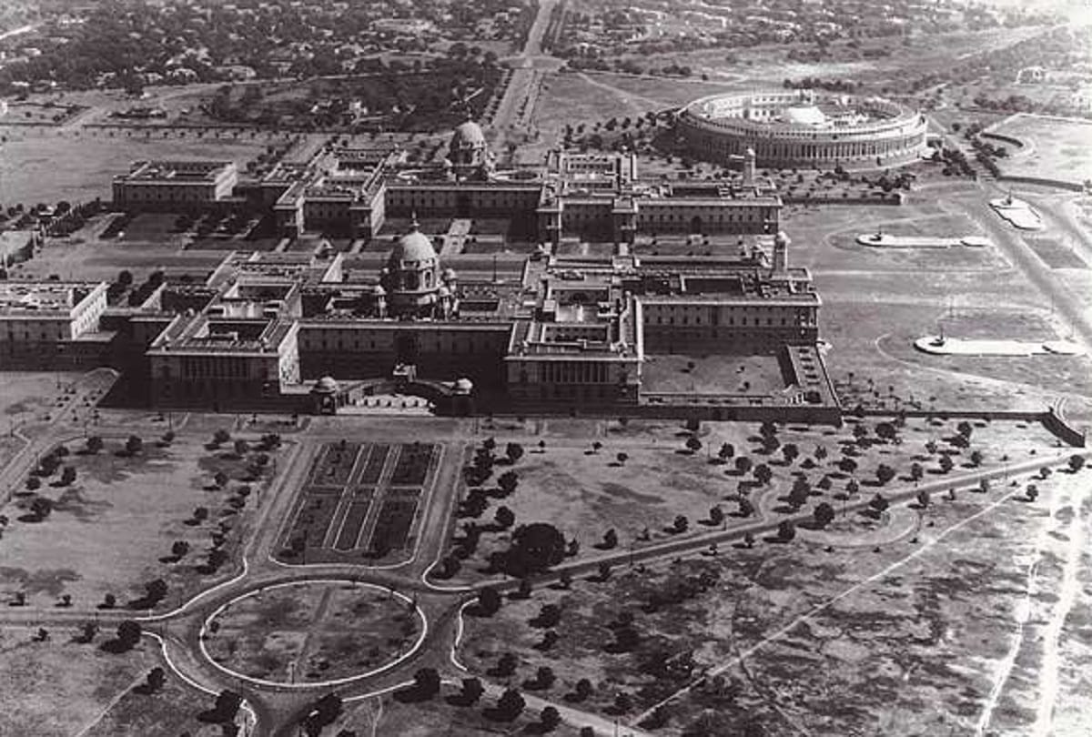What is Lutyens Delhi which Hi profile people do not want to leave