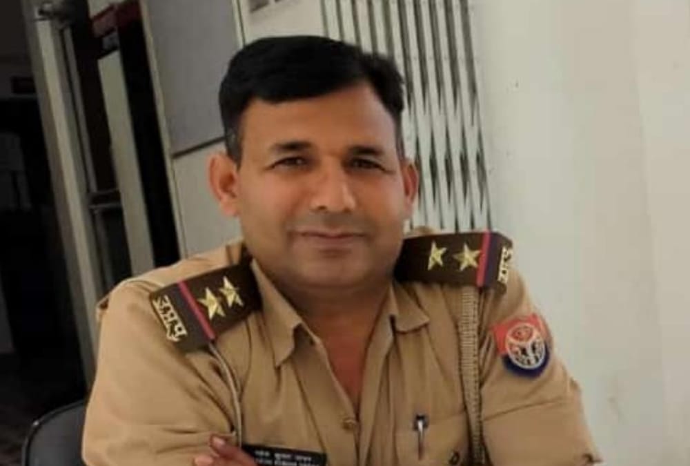 SI Mahesh Yadav talked to his mother before encounter.