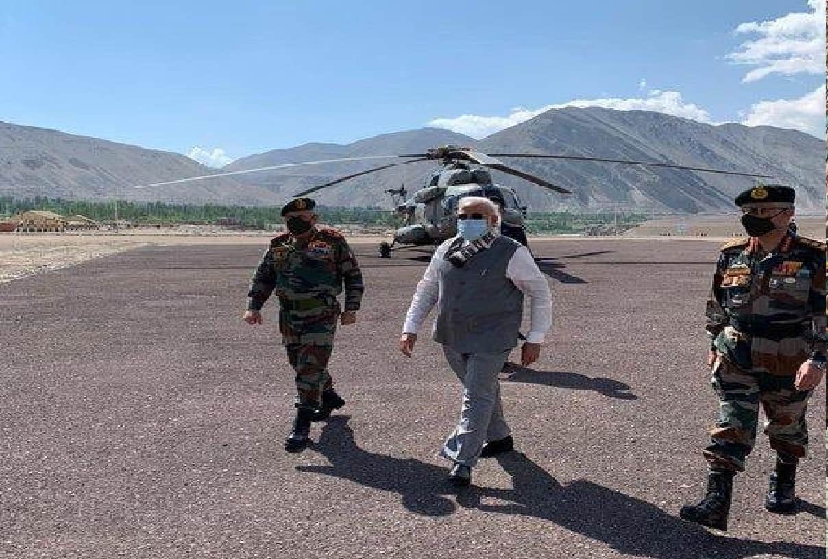 PM Narendra Modi in Leh Ladakh News, PM Narendra Modi in Ladakh with CDS General Bipin Rawat to review situation after India-China clash in Galwan valley