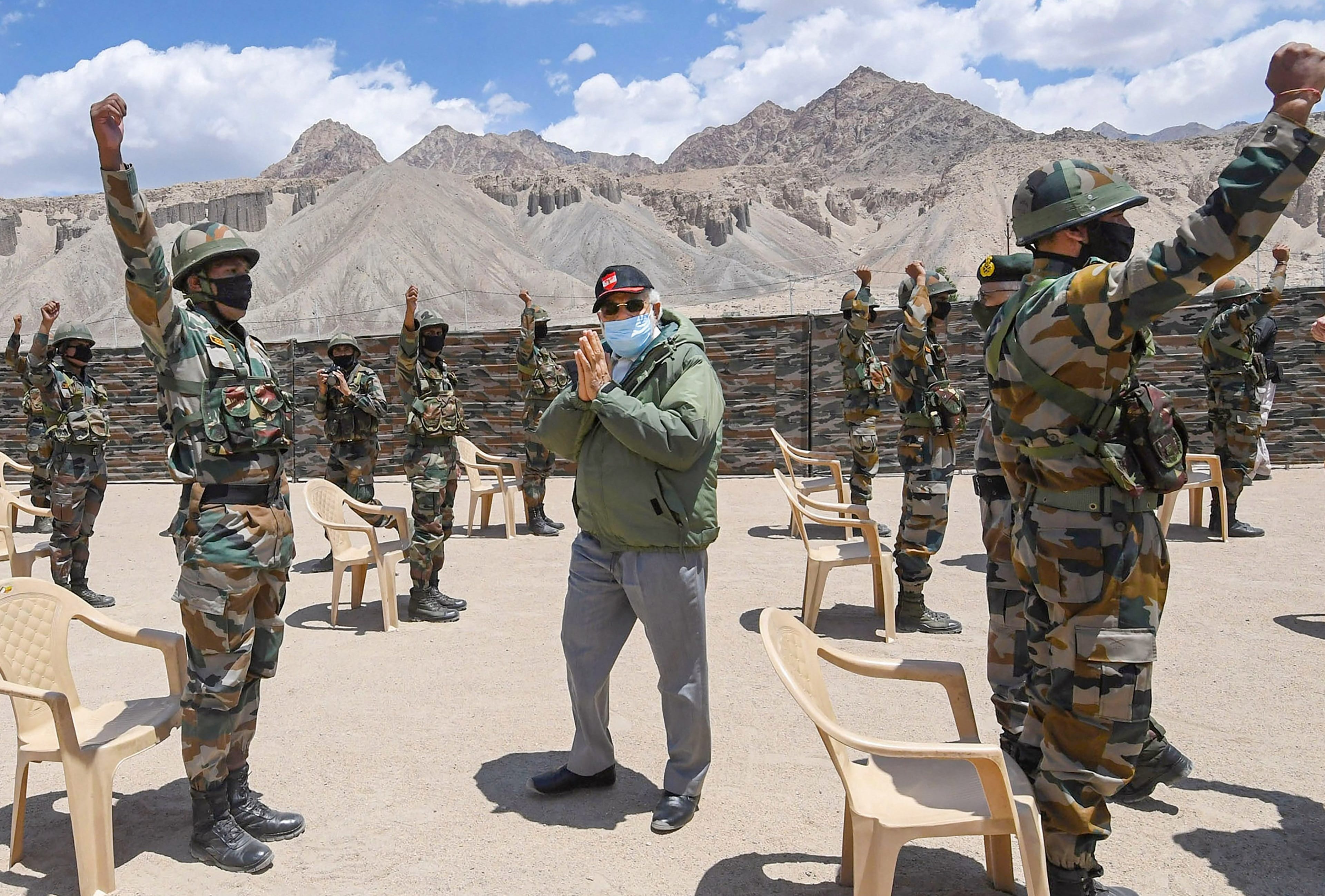 PM Modi in Ladakh : Indias intention is clear: China thinks it has to go to war or retreat, experts told the meaning of PM Modis Ladakh visit