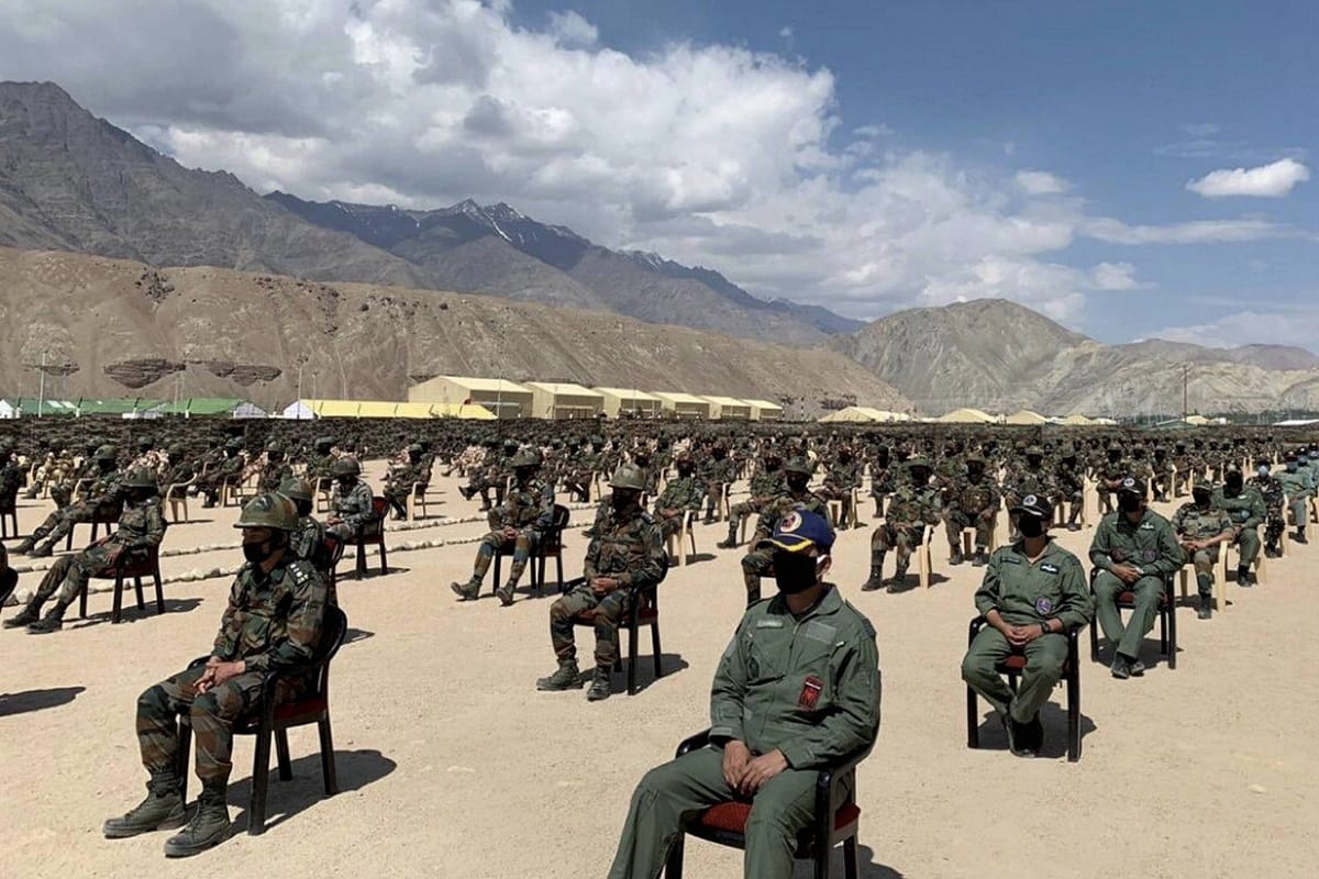 India China Standoff : Army in strict adherence to mask-social distancing despite all odds in Ladakh