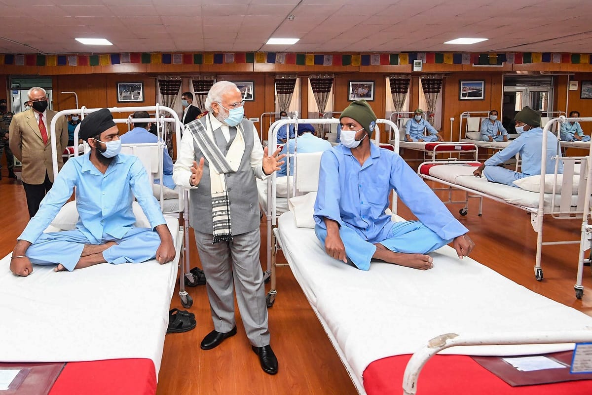 PM Narendra Modi visit to General Hospital at Leh photo clarification by Ministry of Defence says its same location