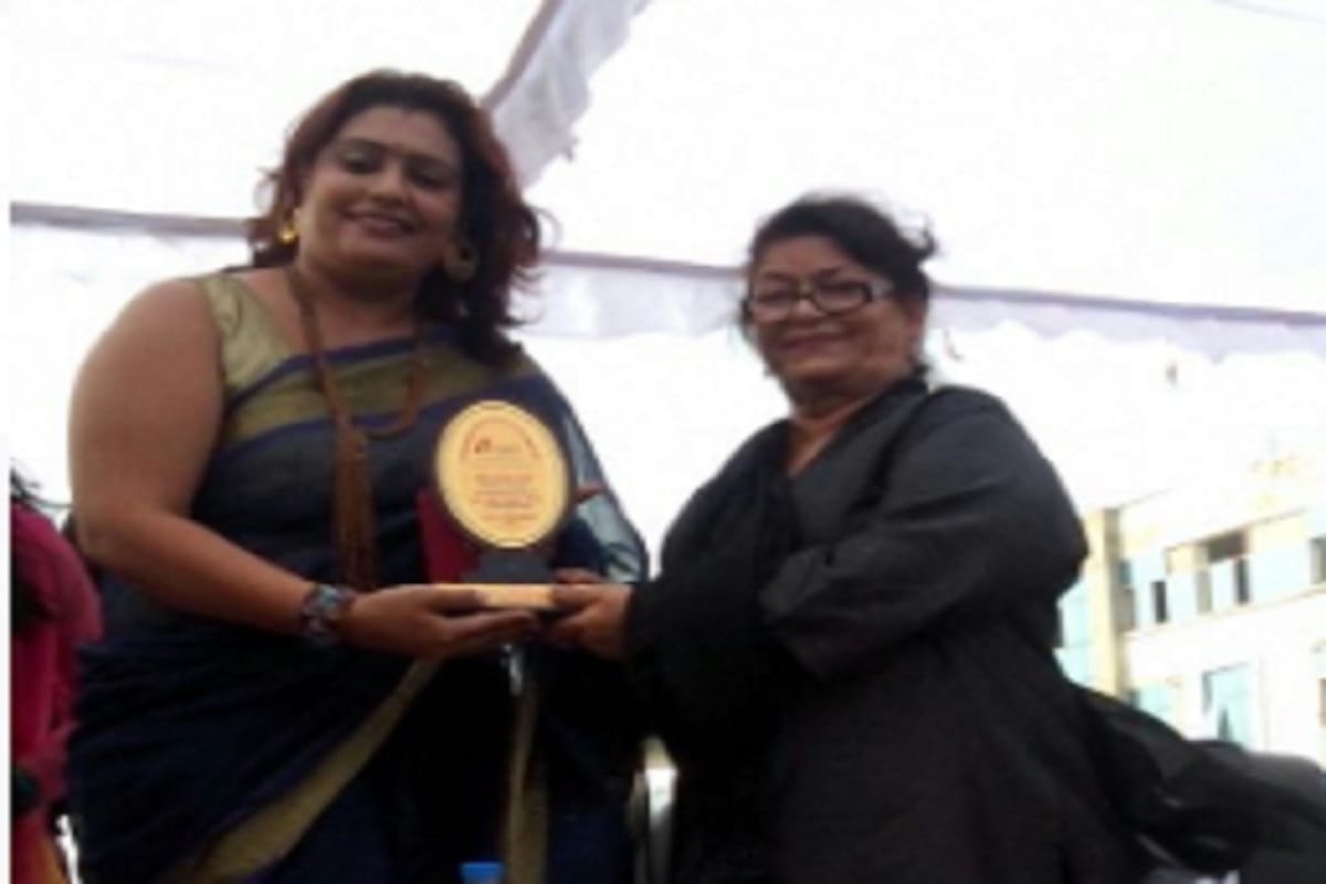 Bollywood choreographer Saroj Khan have died in a hospital at Mumbai and photos of memories