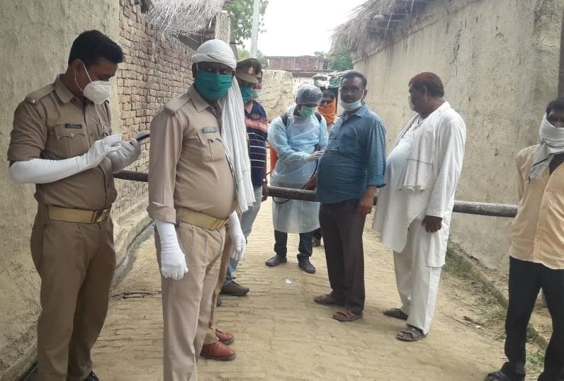 2 sipahi samet 11 aur sankrimit mile