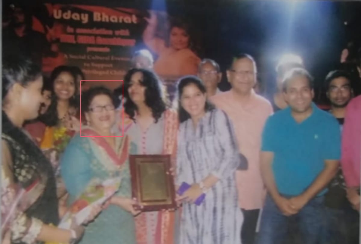 special story of Bollywood Choreographer Saroj Khan when she came in gorakhpur