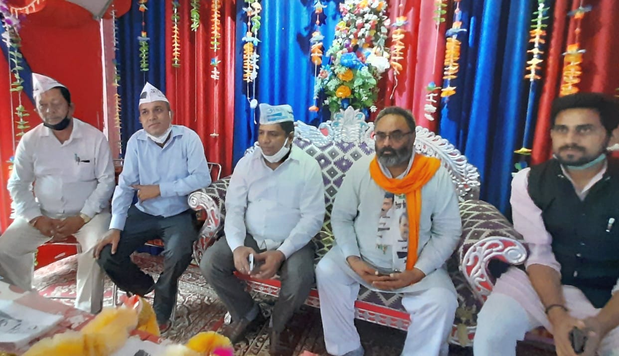 Former Congress minister AAP joins AAP