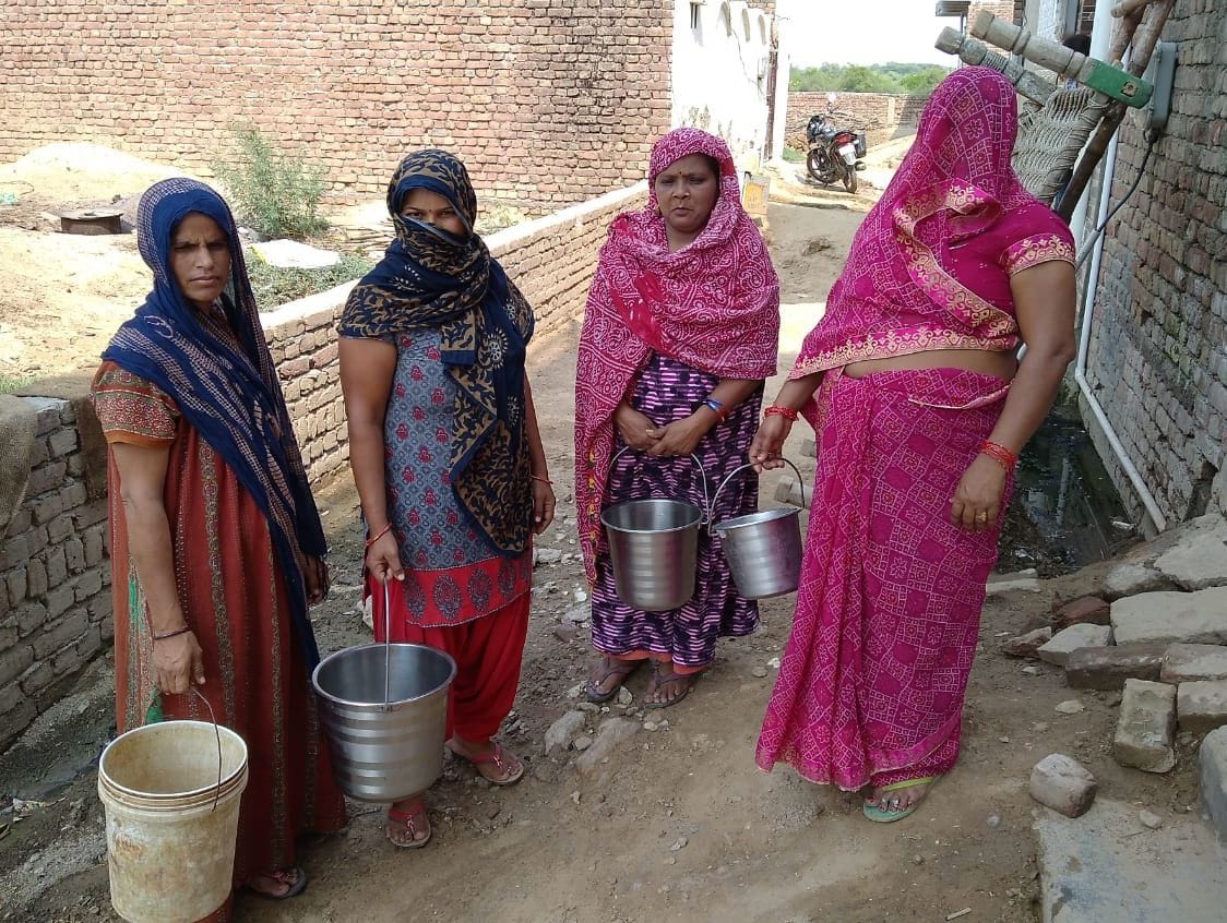 water, crisis, no suply, problem, mathura