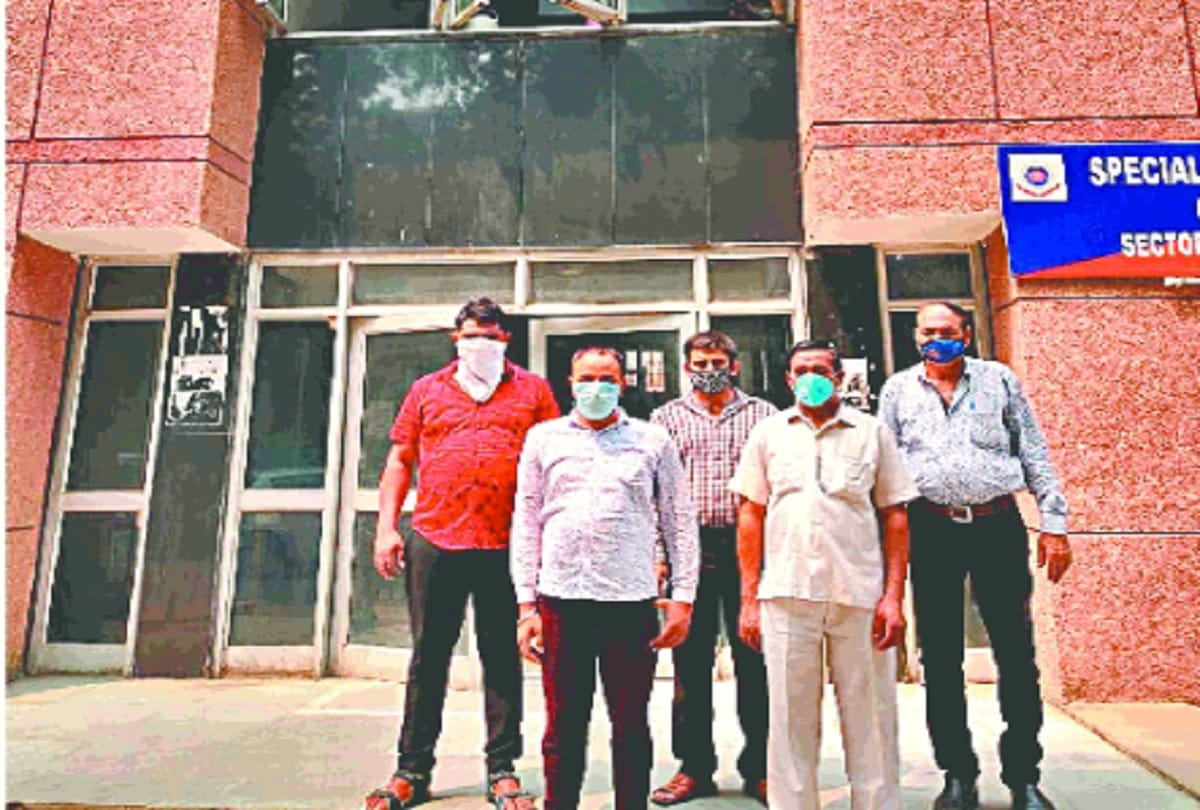 Duplicate salt making factory exposed in Delhi crime news