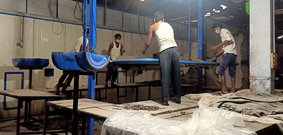 Tension from China, business worth one thousand crores of leather entrepreneurs trapped