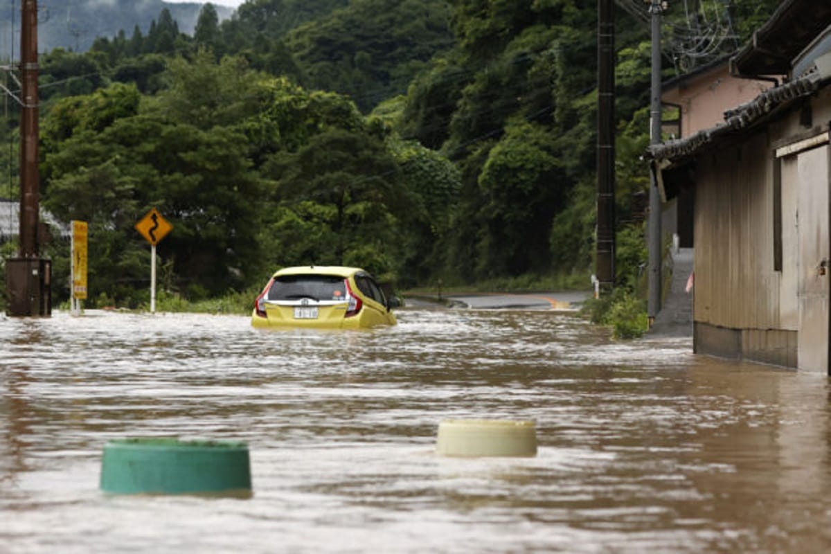 Heavy Rain and Flood in Japan: Many people missing from landslides, PM Shinzo Abe constitutes workforce