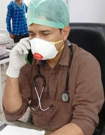 Gargle with salt water will cure sore throat problem