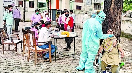 IDSP's District Program Manager's family also infected, panic ensued