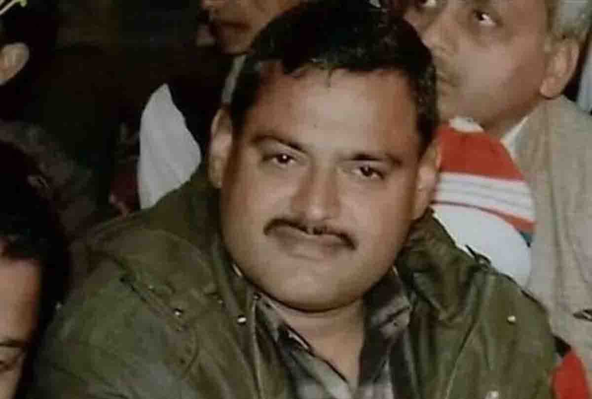 Kanpur Encounter: HistorySheeter Vikas Dubey's location has been found in Bijnor district and police have start checking operation