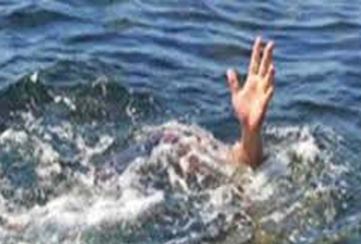 Teenager dies due to drowning in Ganga in farrukhabad