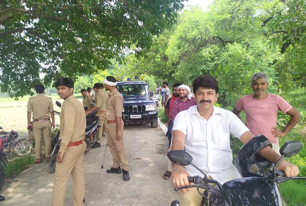 Uncontrollable elephant of Dadua Dacoit, elephant attacked in fatehpur