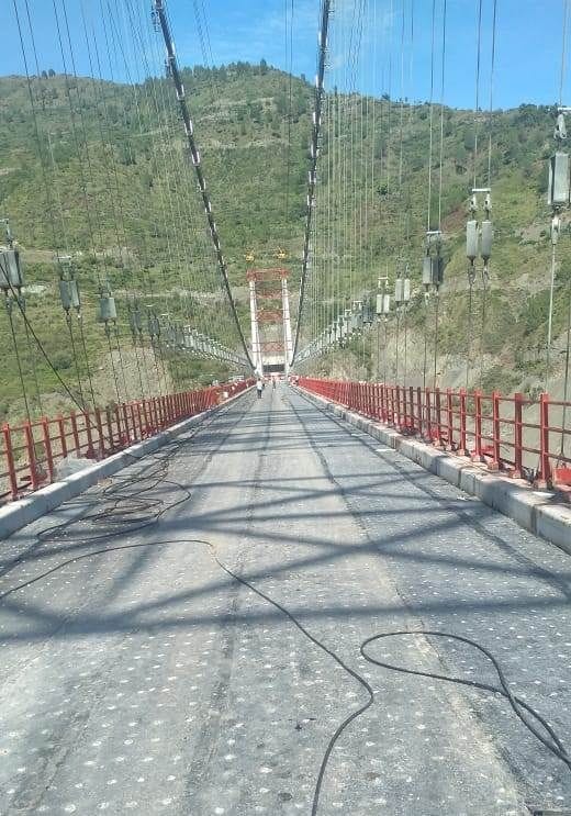 Vehicles will soon run on the Chanthi-Dobra bridge
