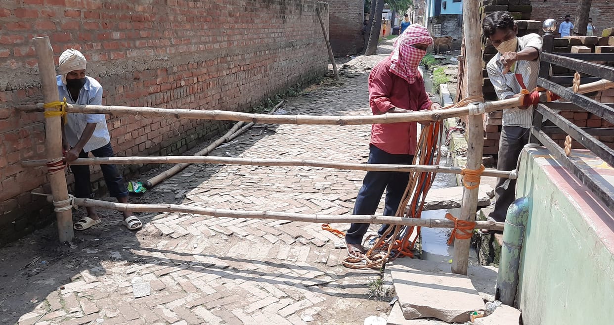 Sealed intersection, thermal screening in Subhash Nagar