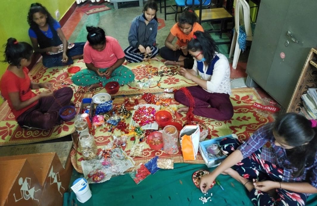 raksha bandhan 2020 : rakhi with aipan design will decorated on the wrists of soldiers posted on border