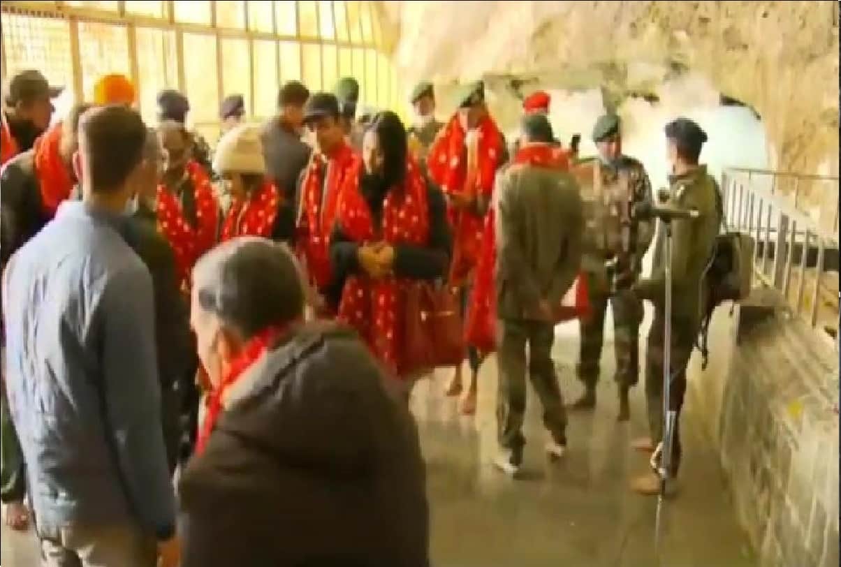 amarnath yatra first pooja done by lt governor girish chandra murmu