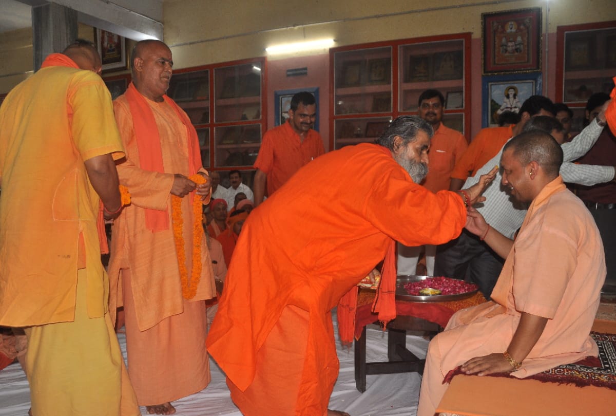 Guru Purnima 2020: Public programs will not be held on Guru Poornima in Gorakhnath temple