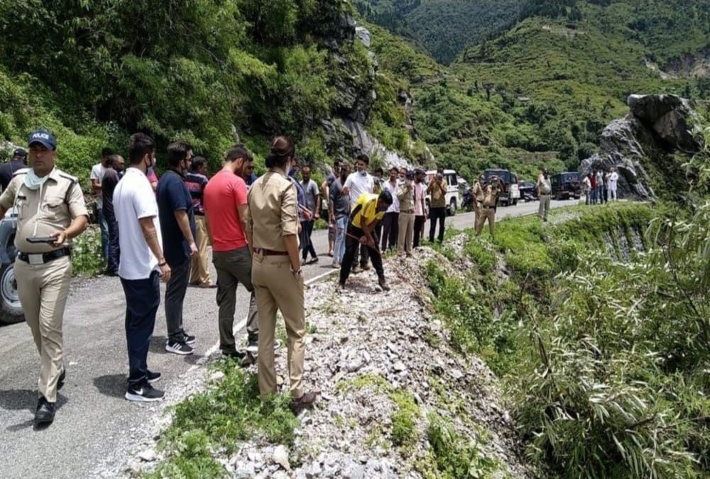 Husband and Wife Killed in Tragic Car Accident during return from in Mussoorie