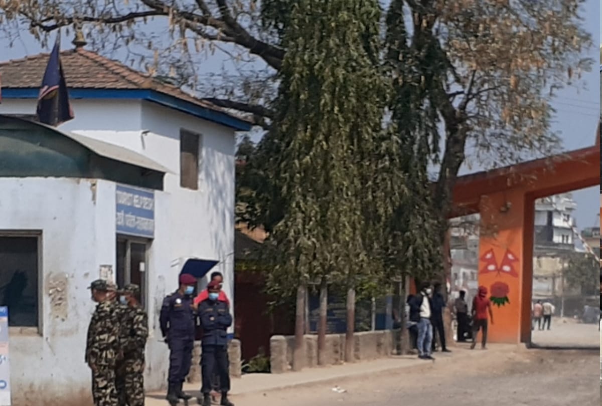 India nepal border dispute due to Handwriting in Chinese on temporary camp built in Nepal border area