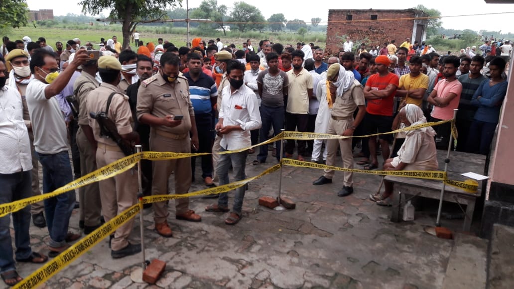 Inter college manager murder in Jaunpur deep bruises on head