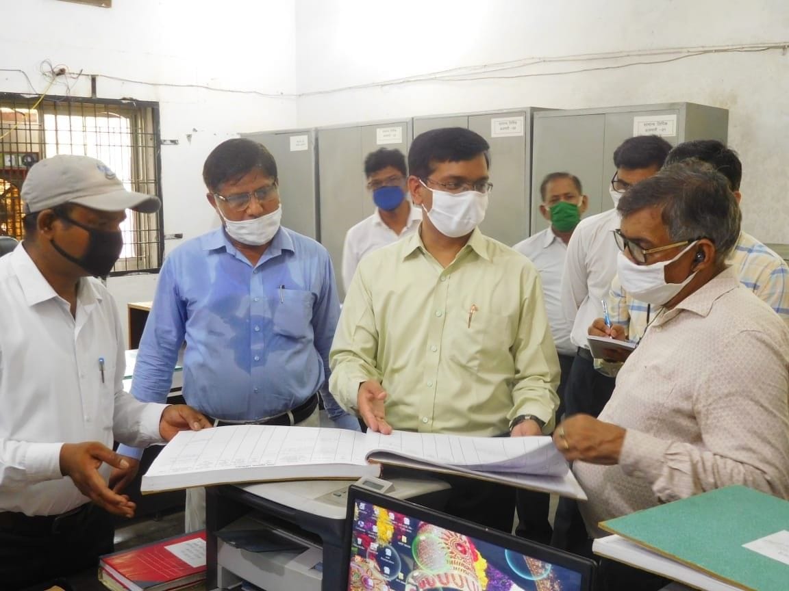 Hathras: Withdrawal of non-charge transfer workers after transfer