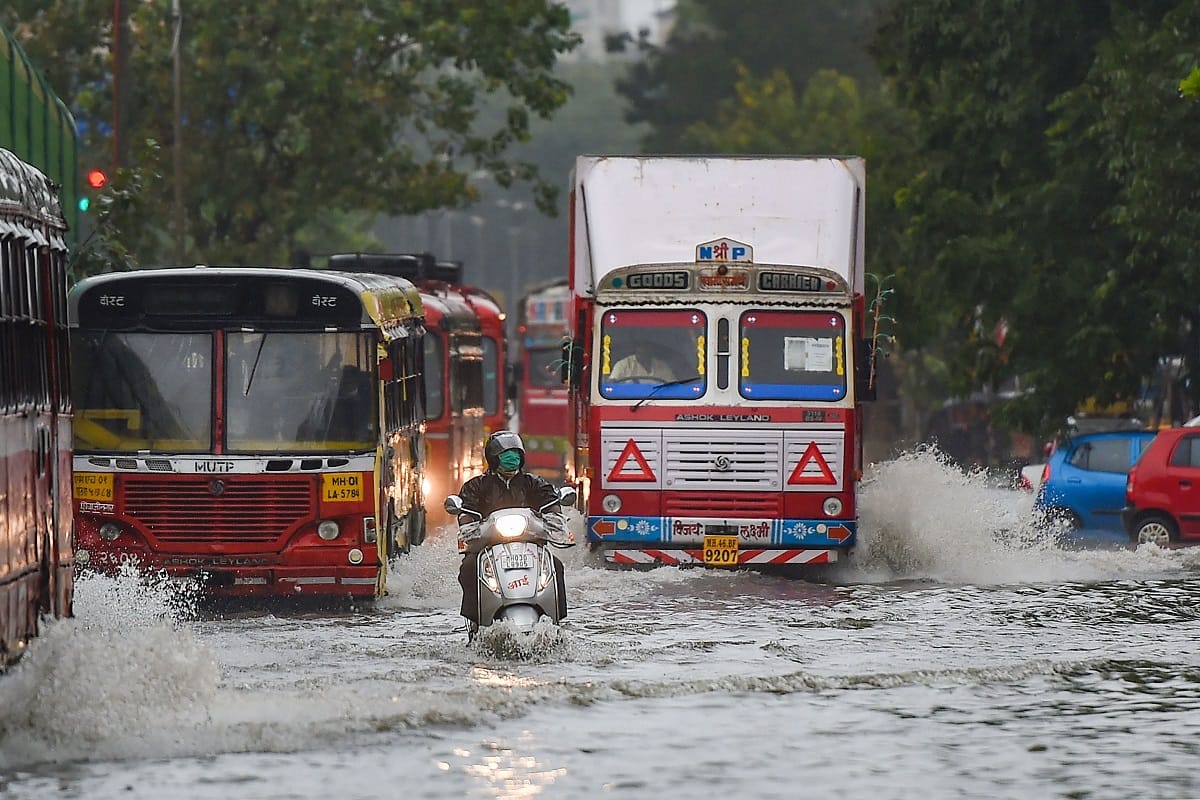 Heavy rain in Mumbai and other districts of maharashtra