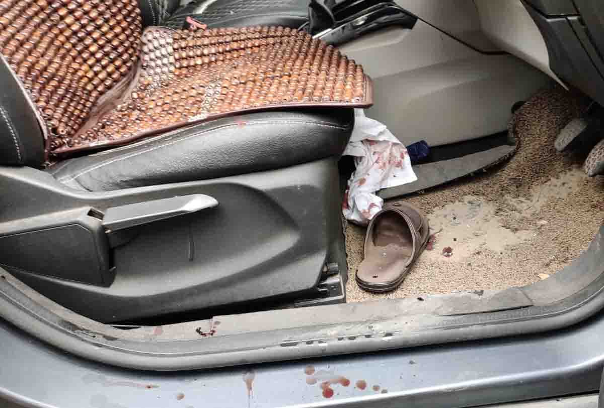 kanpur encounter: One lakh reward declared on Vikas Dubey