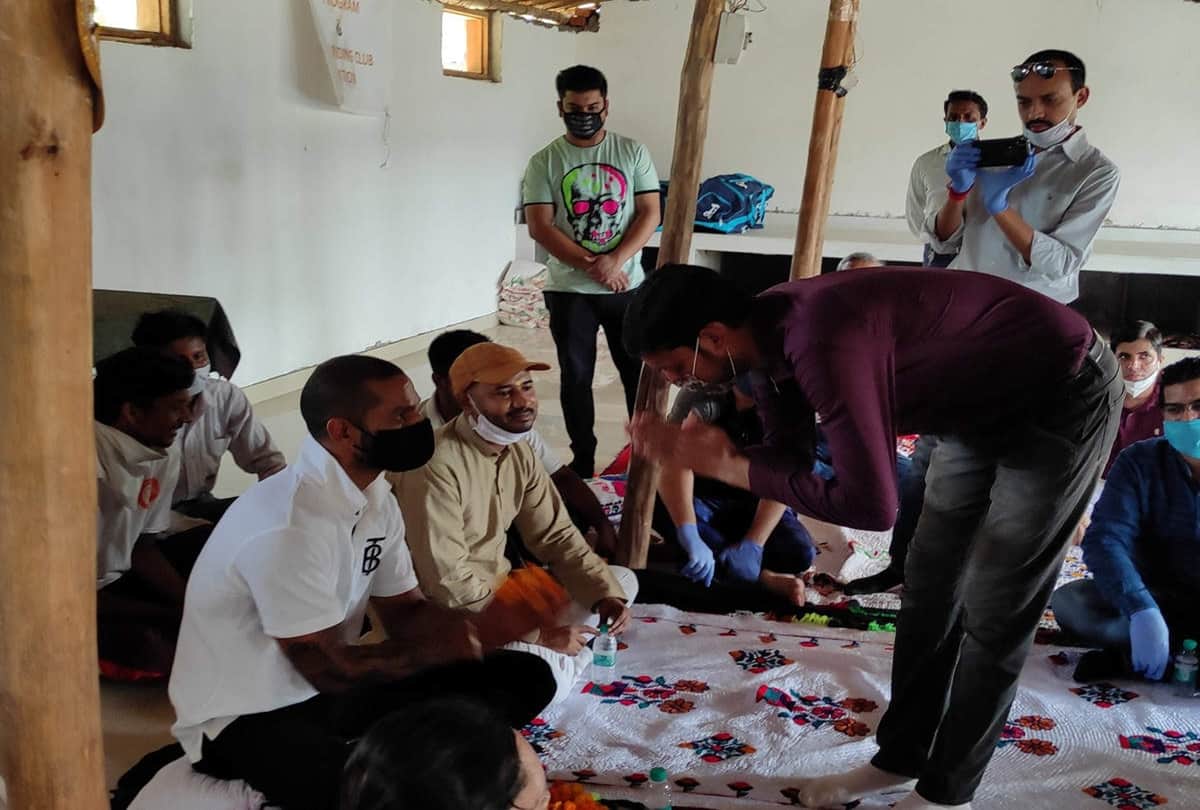 Shikhar Dhawan met Pakistani Hindu refugees in Delhi and donates cricket kits