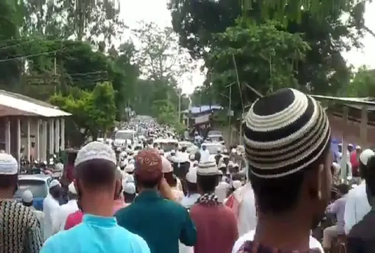 Three villages sealed after thousands of people attend MLA father and religious preacher funeral in Assam