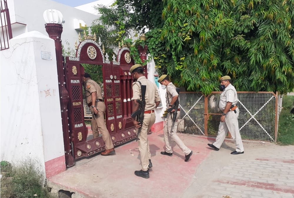 Police is going to demolish Vikas Dubey's Lucknow House.